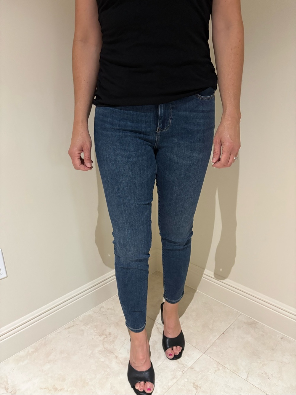 liverpool LA: the ankle skinny love jeans 
color: easton